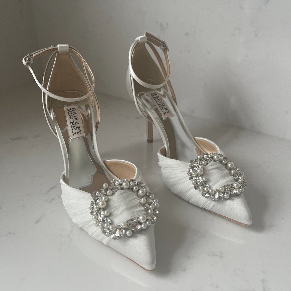 Badgley Mischka Nisha 5.5